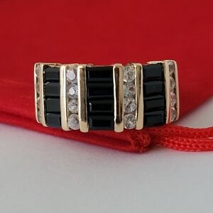 ❤️14k Size 5.5 Amazing Solid Yellow Gold Sapphire and White Topaz Ring! 👌🎁